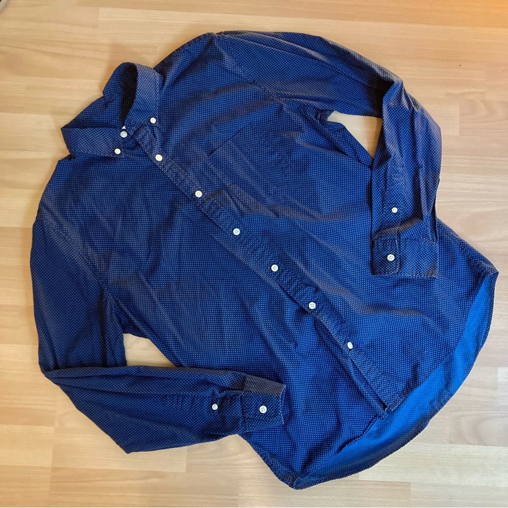 GAP shirt - Picture 1 of 2